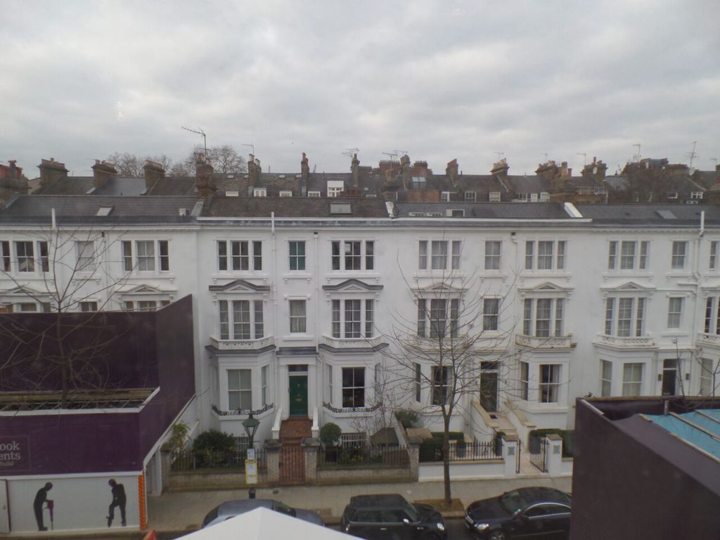 Seconda menzione speciale a Edil Andrioli per l'intervento in un’abitazione privata a Londra. 