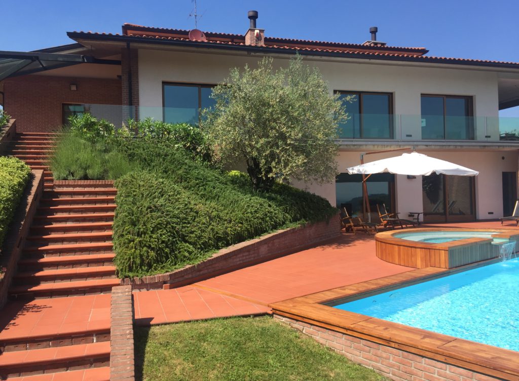 1 | Villa Unifamiliare a S. Pietro Val Lemina, Torino, prima del trattamento.