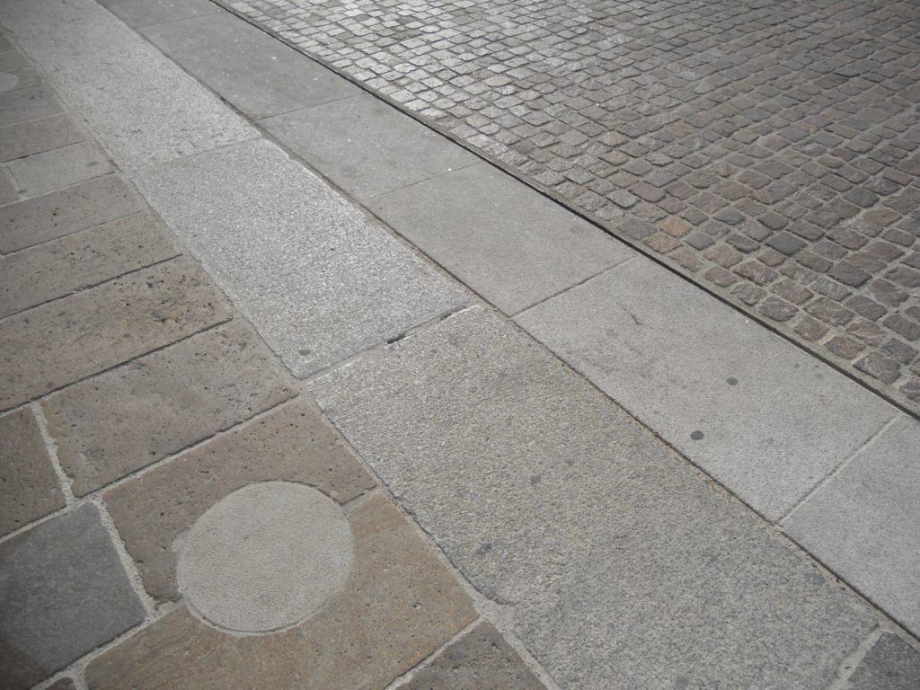 Particolare di piazza Trento e Trieste dopo il restyling (foto Aco Passavant)