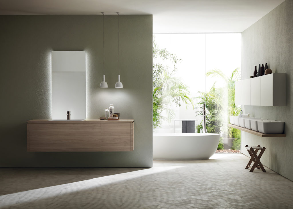 Nell’immagine, incontro tra eleganza e gusto minimale per l’ambiente bagno completo della collezione Ki di Scavolini, firmata da Nendo (foto Scavolini)