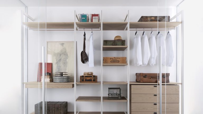 Albed. Le porte in metallo decorative e funzionali