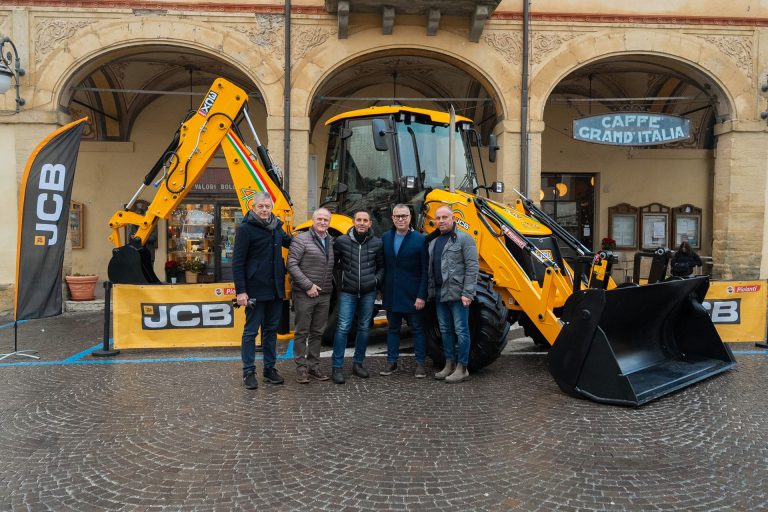 Jcb. Terna Limited Edition a Novafeltria