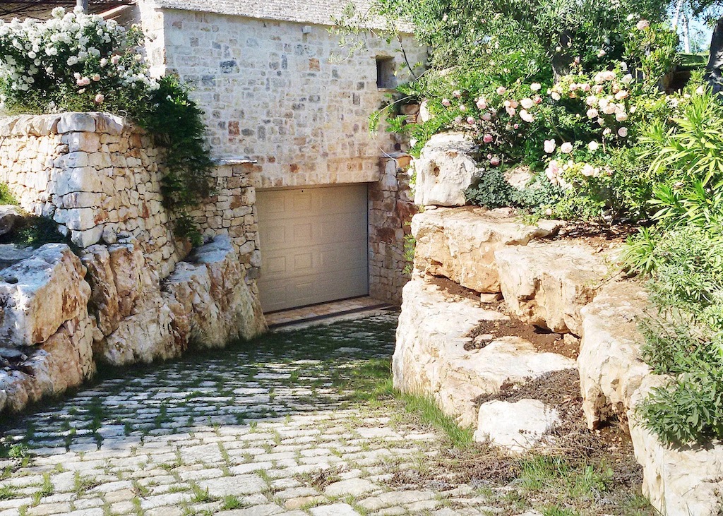 Hörmann. Tecnologia ed estetica integrate nel paesaggio