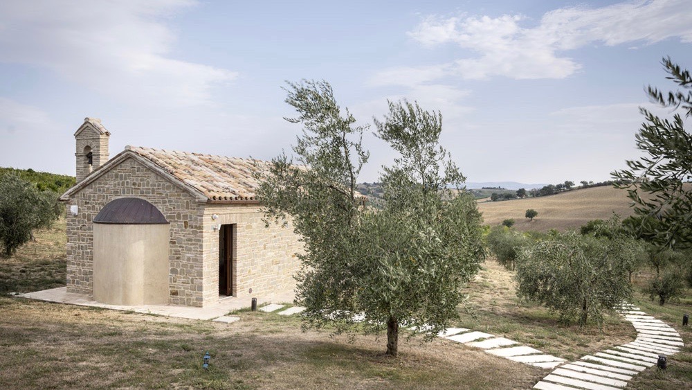 Eclisse 40, il telaio che definisce l’immagine della porta