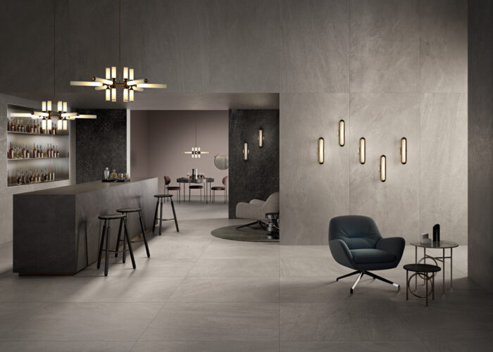 LEA-slimtech-nextone-floor-grey-naturale-120x120-wall-grey-120x260-countertop-dark-restaurant