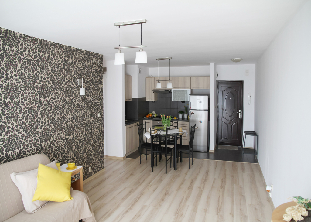 Isolmant. Soluzioni per la posa di pavimenti Lvt