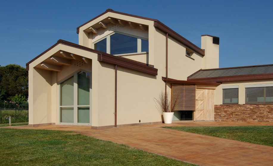 Agostini Group: in una villa privata i materiali per garantire efficienza energetica