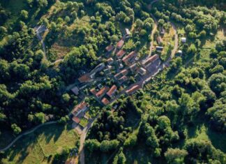 Is there a city with only electric cars?