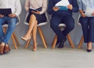 Bentley is recruiting 100 engineers for its electric race