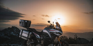 Electric Green Tourer, here is Experia