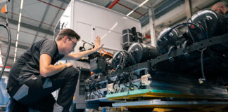 Electrification of heavy vehicles: the race of Daimler Truck