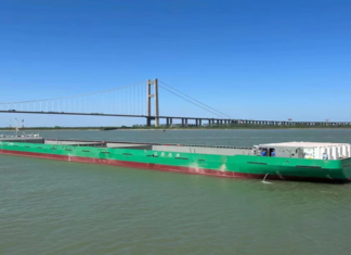 Tested the full electric container ship