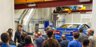 University, an infrastructure to experiment new electric vehicles