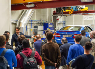 University, an infrastructure to experiment new electric vehicles