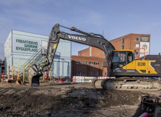 Volvo, electric excavator for a pioneering yard in Denmark