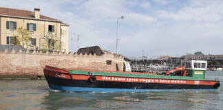 Emilio, the electric boat for the transport of goods, has arrived in Venice