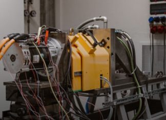 Test benches, integration of sensors into the measuring system