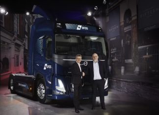 Volvo sells 100 electric trucks to a logistic company