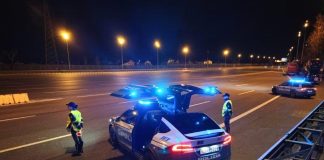 Italy, a Tesla vehicle enters service as the first electric patrol car