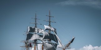 Overseas maintenance interventions for the electric motor of Vespucci