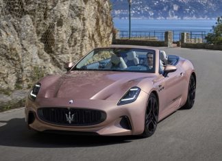 Maserati, the new GranCabrio with three electric motors