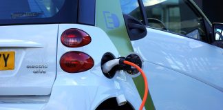 EV Market in Flux: Challenges and Opportunities