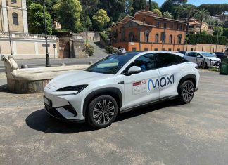 Maxi Mobility secured €1.2M to scale its electric fleet and charging platform