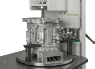 Schaeffler launches a new special tool for professional E-Axle repair