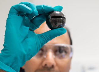 SKF accelerates hybrid bearing leadership with new Ceramic Process Laboratory