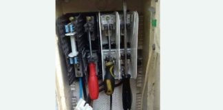 Cacciaviti o fusibili?