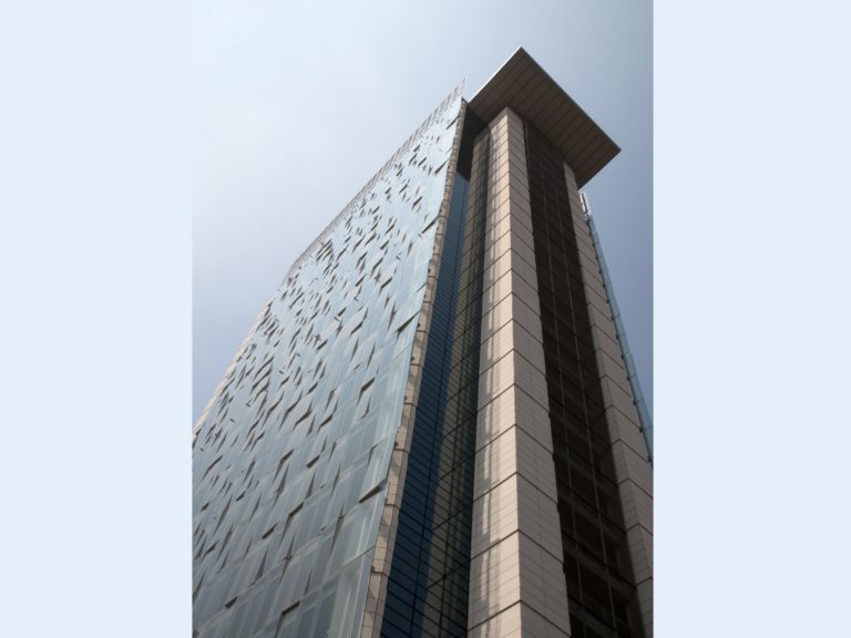 Schneider Electric, 10 suggerimenti per la gestione efficiente di uffici vuoti o quasi