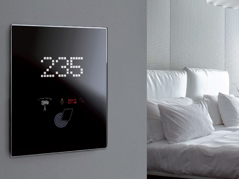 Lettore hi-tech di design per hotel, AVE Vip System Touch