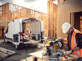 veicolo elettrico ford