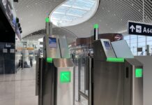 Più sicurezza in aeroporto con i varchi di self-boarding dormakaba self-boarding