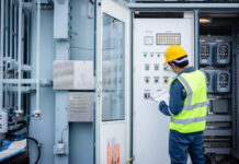 Infortunio in cabina elettrica e responsabilità del committente