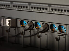 Multiprese per la gestione dell’alimentazione negli armadi rack