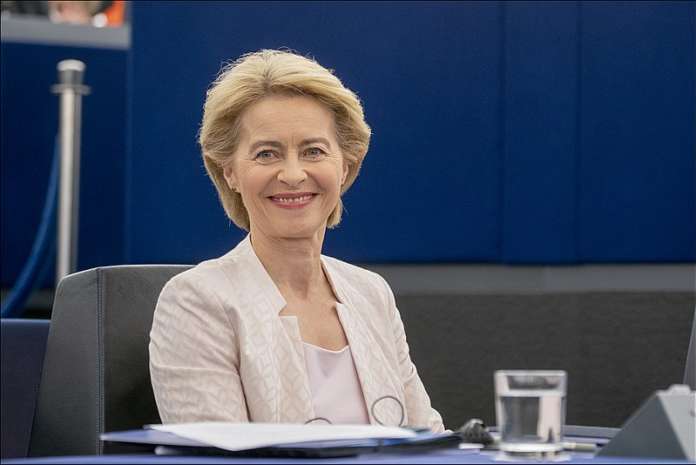 Ursula_von_der_Leyen_European_Chips_Act