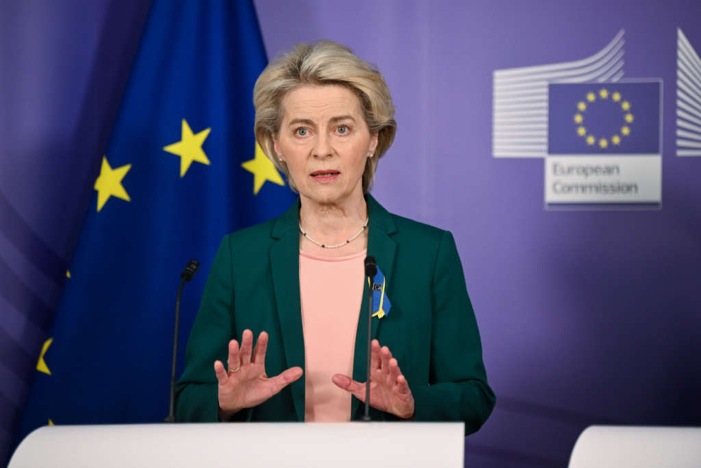 Ursula von der Leyen, 5° pacchetto di sanzioni alla Russia