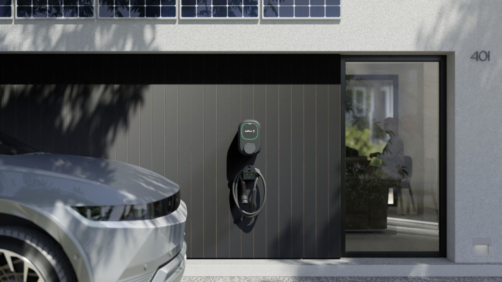 Wallbox Pulsar Plus Socket