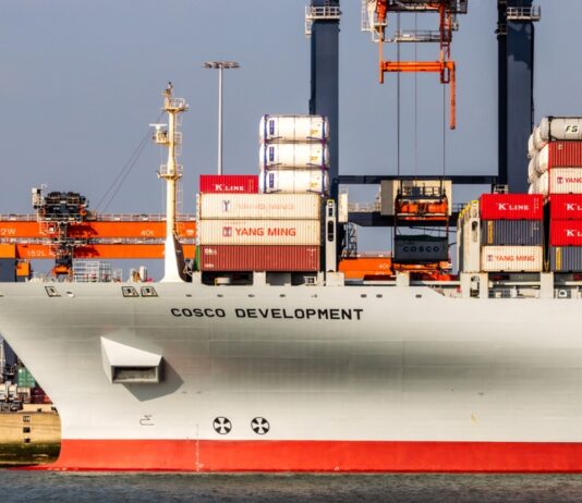 Cina, export record 2026: il 63% è tecnologia Cina