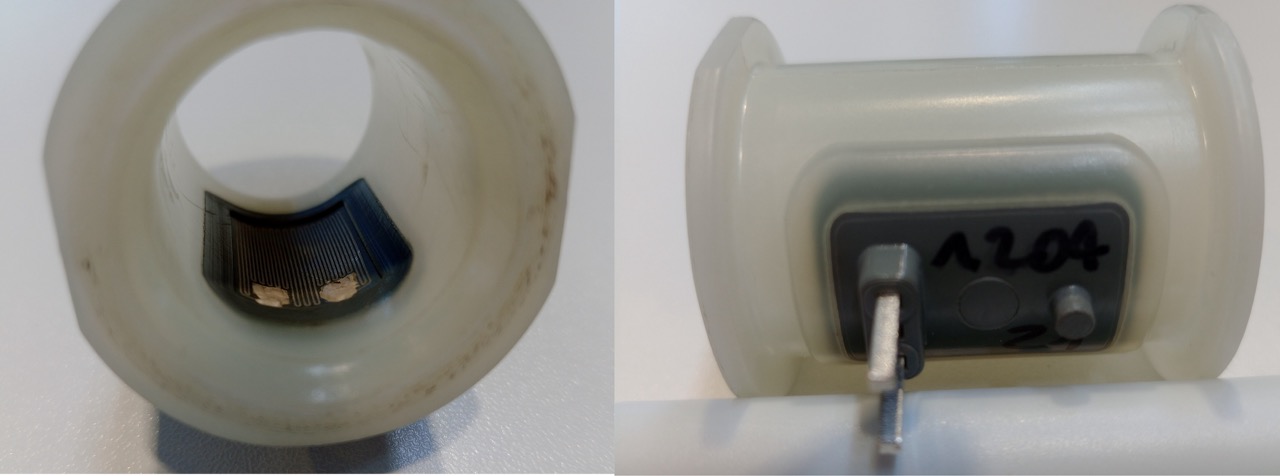 Figura 3 – Il sensore di temperatura Inxsense visto dall’interno del raccordo in cui è inglobato: il suo supporto è quello grigio scuro.