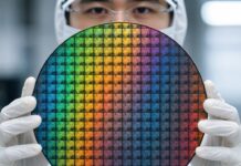 Pechino vuole mettere sotto licenza il know-how dei chip Controlli export Cina sulla progettazione di chip AI: wafer di silicio