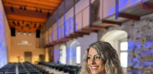 Veronica Mura (CEO di CSO) prima dell'apertura dei lavori