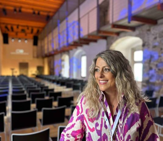 Veronica Mura (CEO di CSO) prima dell'apertura dei lavori