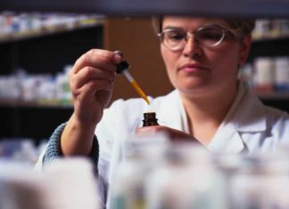 “Aggiornamento Tecnico per il Farmacista Preparatore”: ultimi posti disponibili