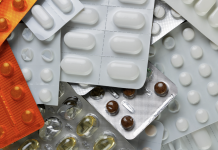 La distribuzione di farmaci tramite totem digitali non è conforme alla legge