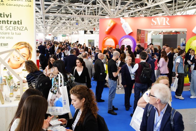 Ecco Cosmofarma Campus: l’iniziativa per connettere il mondo accademico alla farmacia