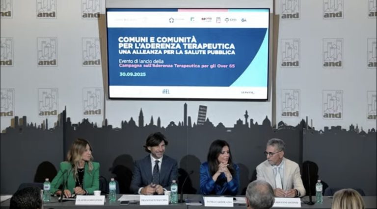 Aderenza terapeutica: in farmacia arriva la campagna per sensibilizzare over65 e fragili