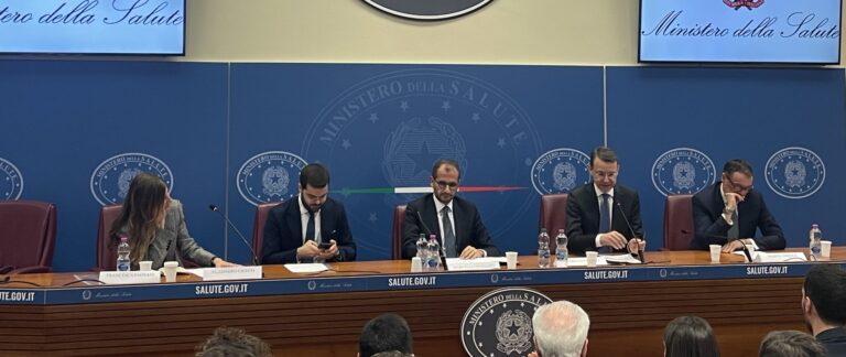 Sentinella, alleata, triage del territorio: la farmacia è sempre più protagonista nella lotta all’AMR