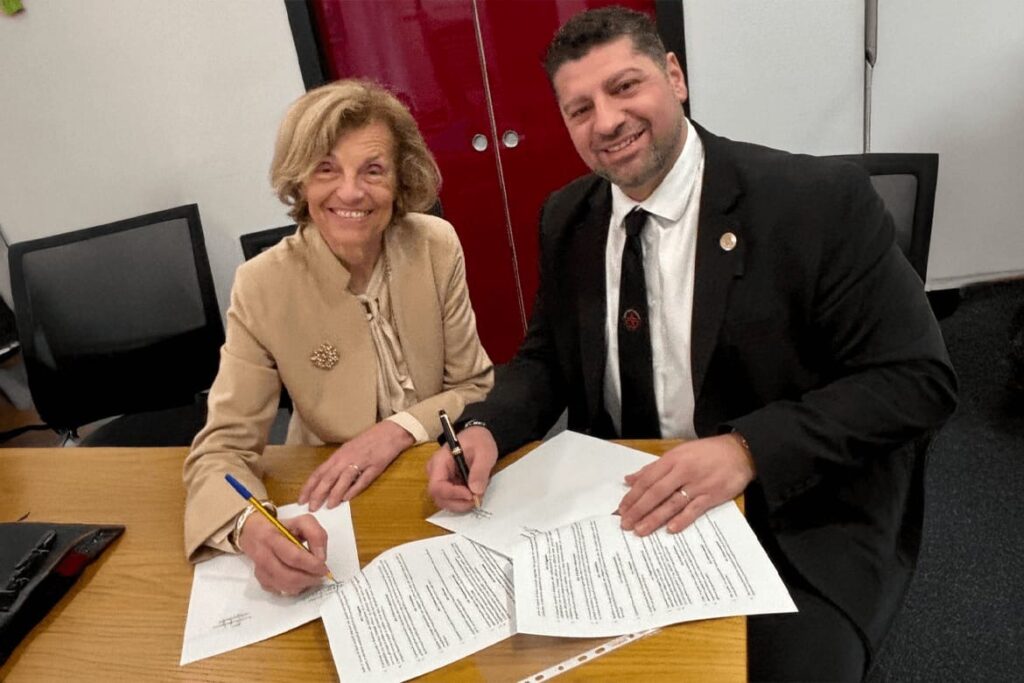 Ad aprile 2025, Federfarma Lombardia e Ordine dei Biologi della Lombardia avevano firmato un'alleanza per offrire nuovi servizi ai cittadini